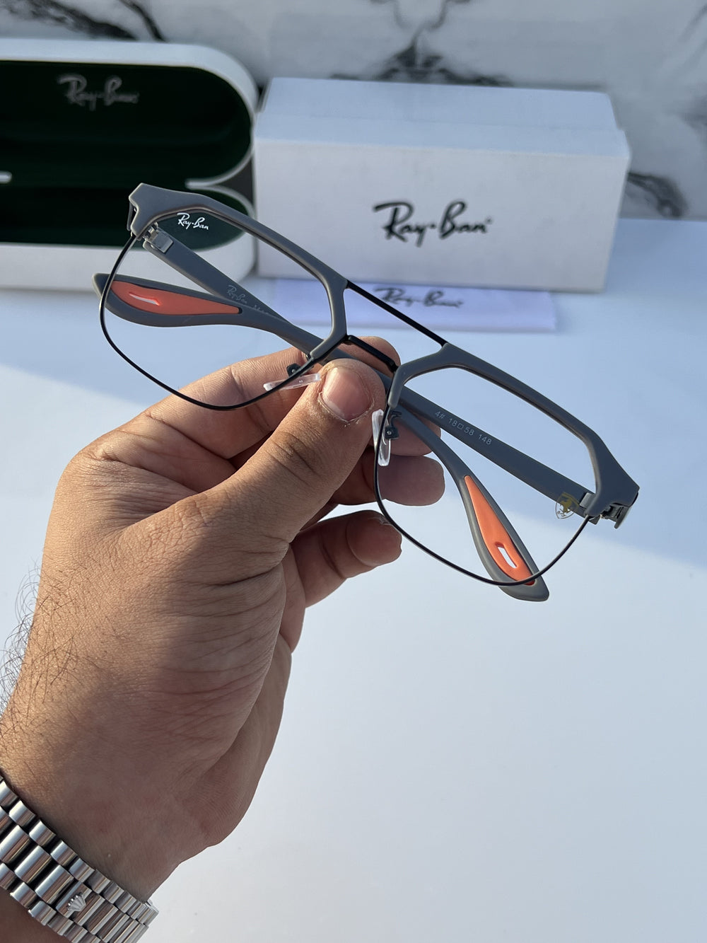Latest Fancy All Season Special Ray Ban RB Aviator Trending Hot Favorite Fashionable Sunglass For Unisex.